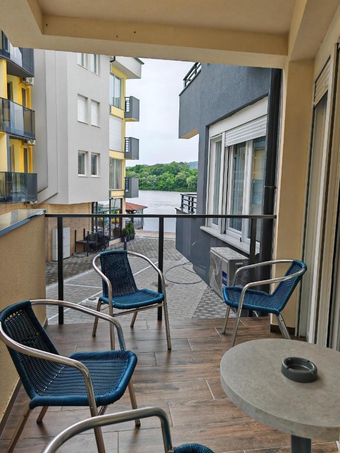 Appartamento Imperial Veliko Gradište Esterno foto