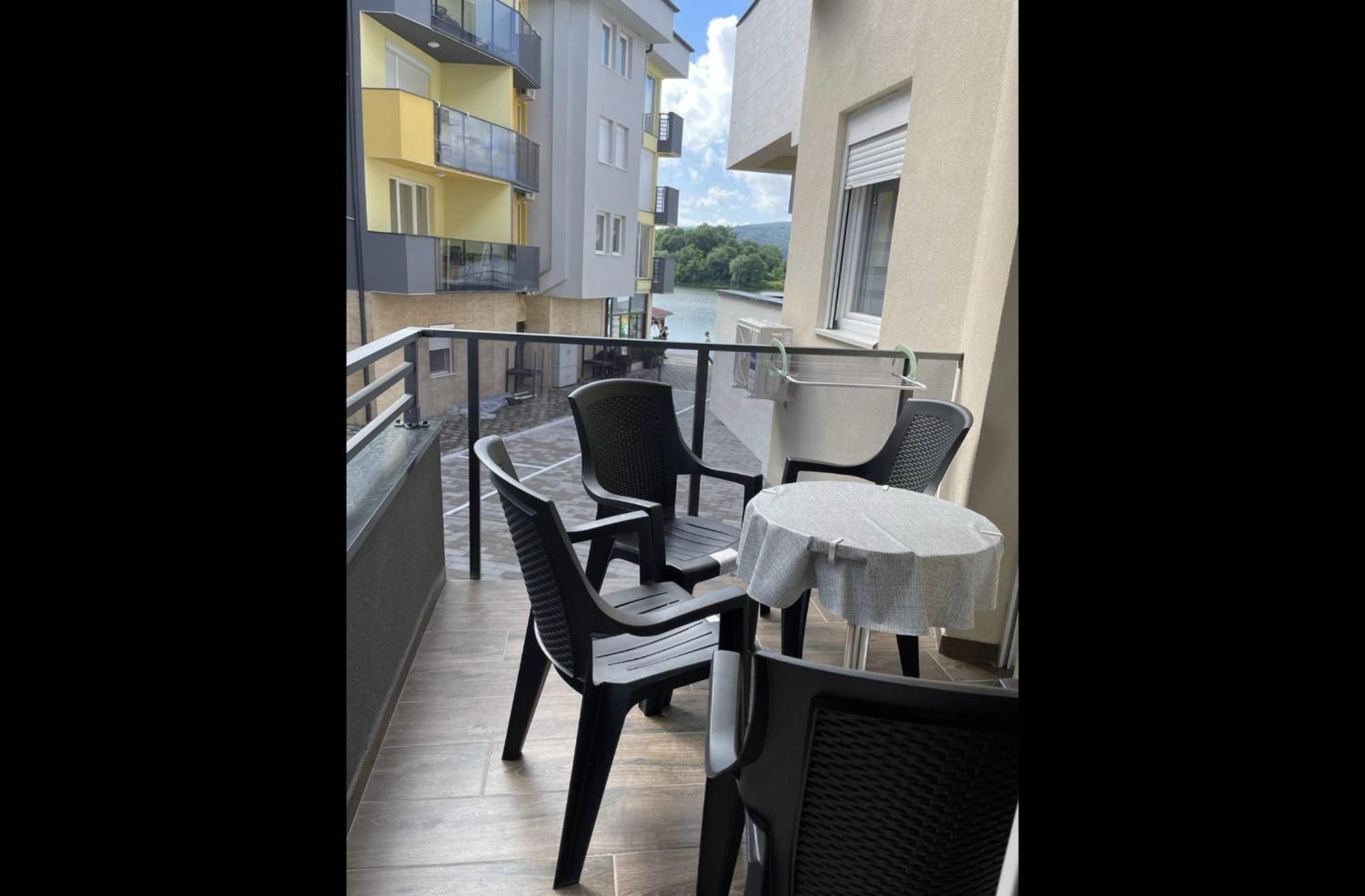 Appartamento Imperial Veliko Gradište Esterno foto