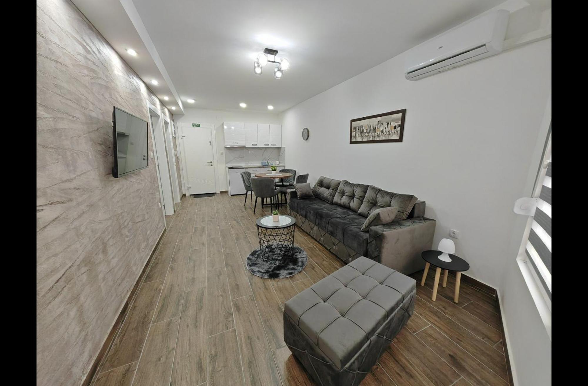 Appartamento Imperial Veliko Gradište Esterno foto