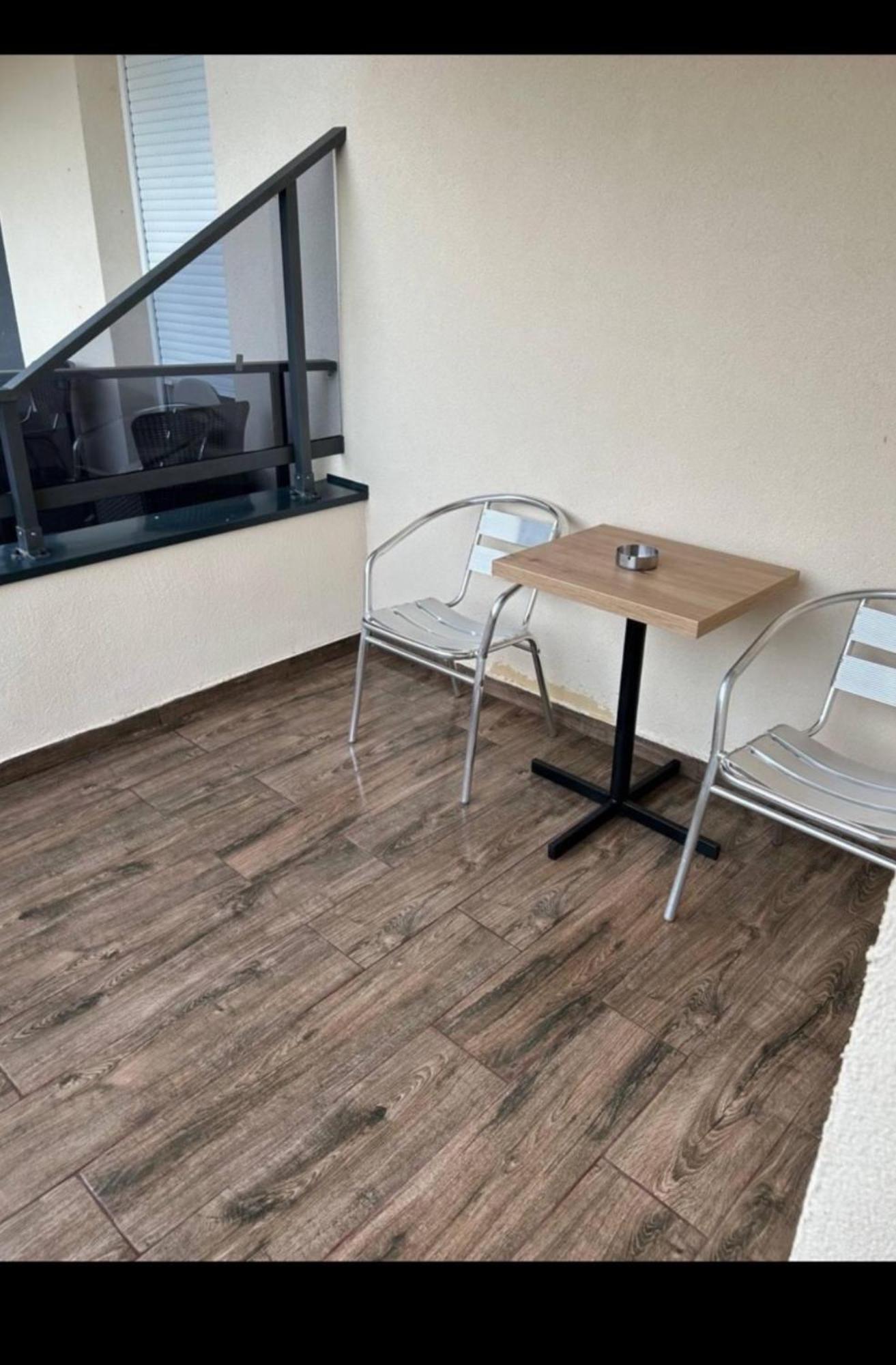 Appartamento Imperial Veliko Gradište Esterno foto